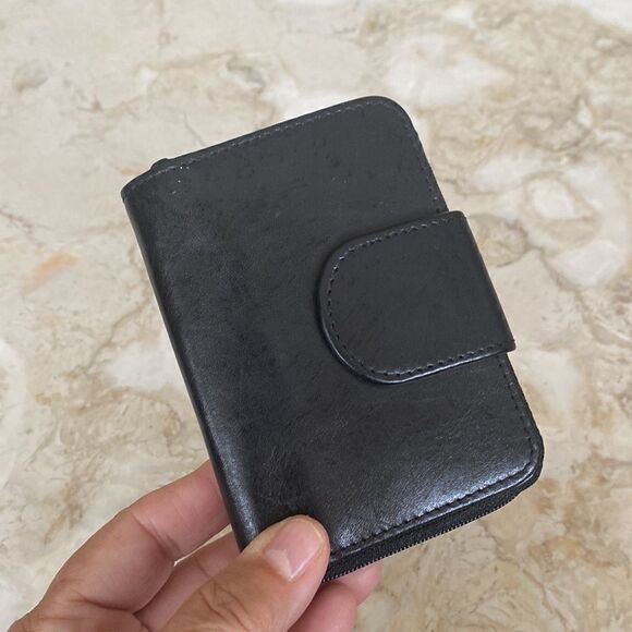 Rochelier Leather Key Wallet Unisex - Picture 3 of 13